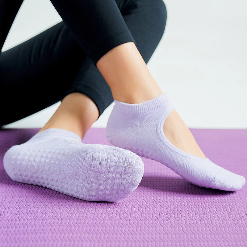 Women’s Anti-Slip Pilates & Yoga Socks — Breathable Cotton Grip Socks