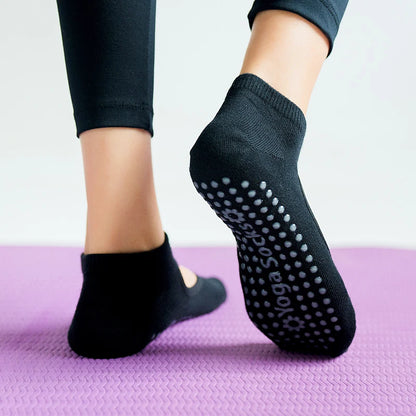 Women’s Anti-Slip Pilates & Yoga Socks — Breathable Cotton Grip Socks